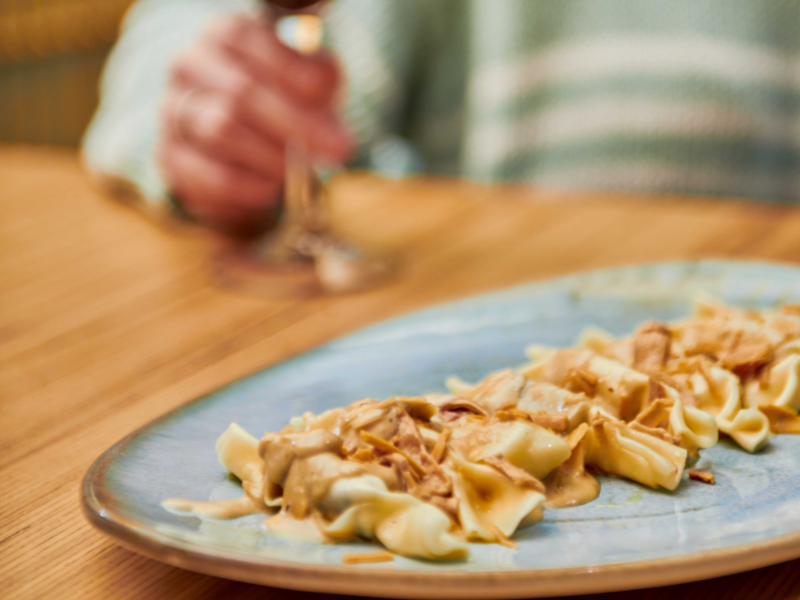 Caramelos de morcilla: receta original de La Mafia se sienta a la mesa