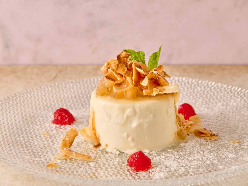 Receta de panna cotta de coco: Un postre cremoso y muy fácil