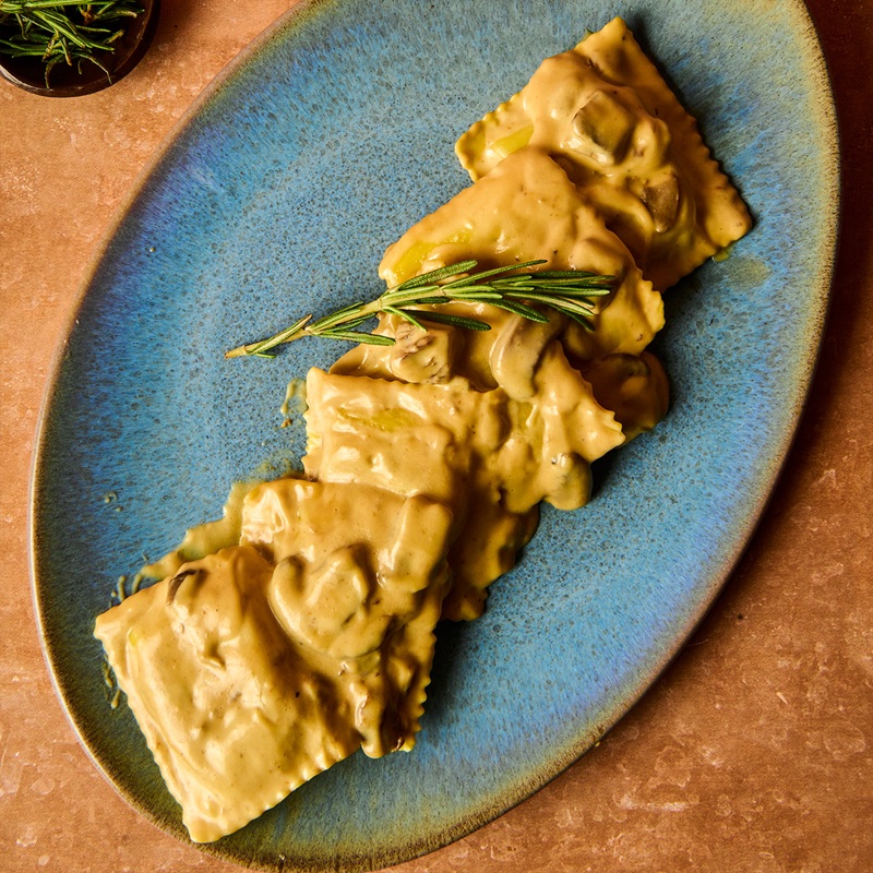 Giganti of suckling lamb in Pedro Ximénez and foie gras sauce