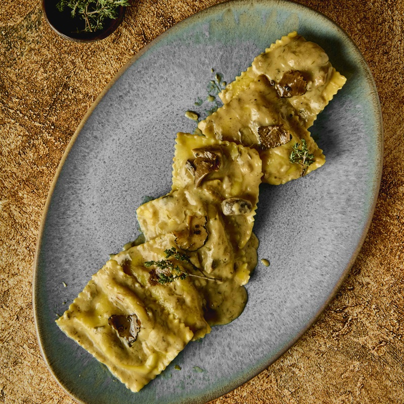 Partridge quadrato in boletus and truffle sauce