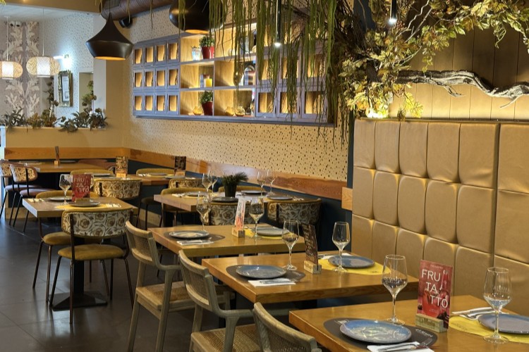 Pizza y pasta italiana en el centro de Sevilla